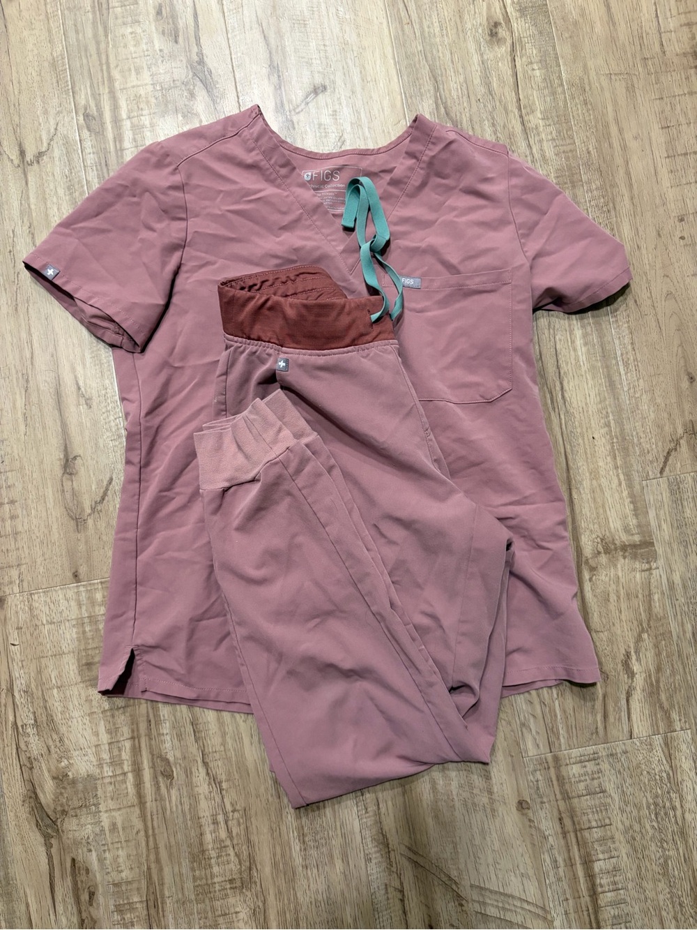 FIGS Women's Short Sleeve Scrub Top in Dusty Rose with Teal Drawstring